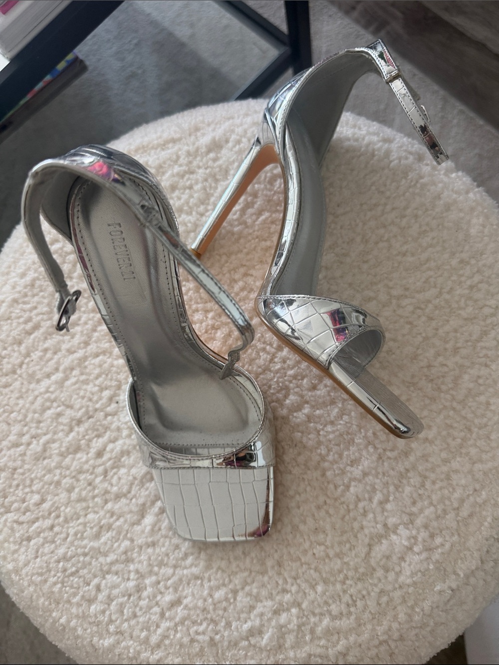 Forever 21 Silver Croc-Embossed Ankle Strap Heels - size 7 - NWT- Brand new